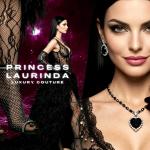 Sotto la Luna, tra Arte e Presenza: Un Dialogo Sussurrato con Princess Laurinda alla Princess Laurinda iArt Gallery